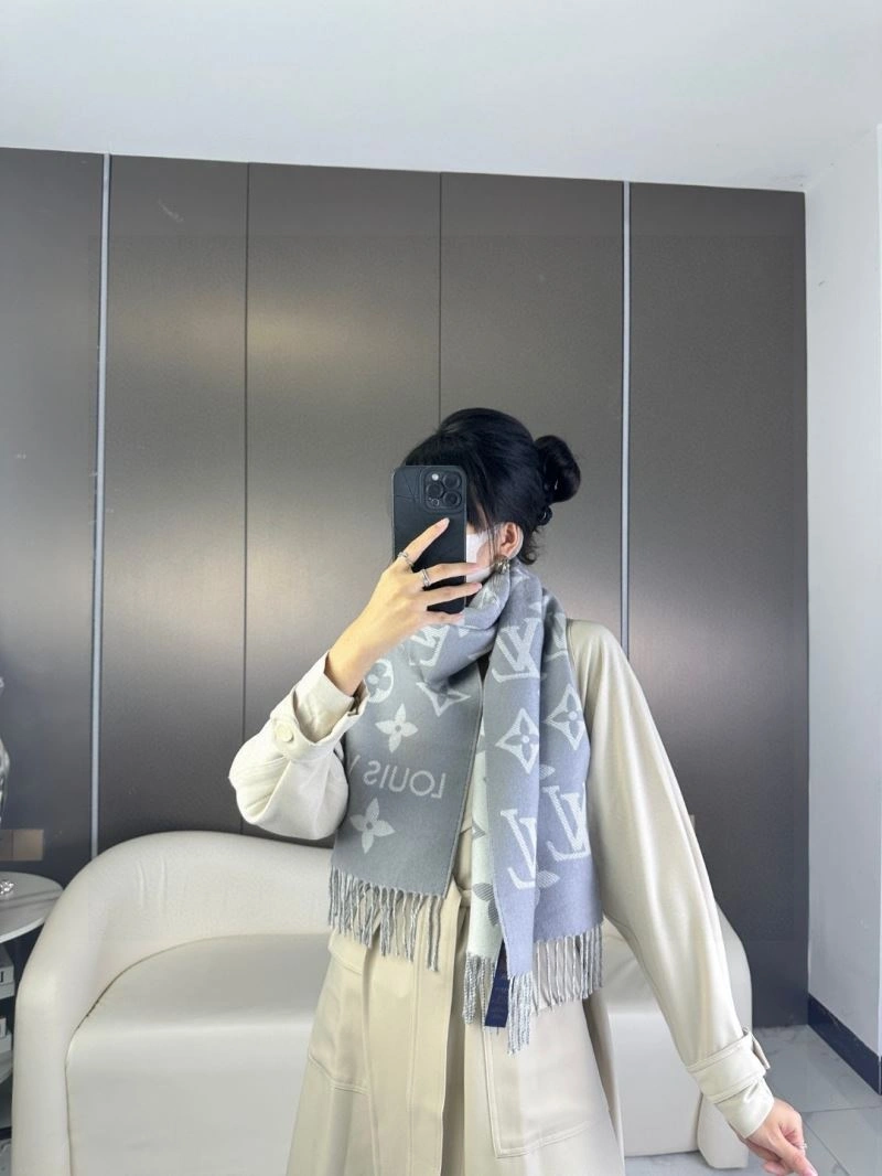 Louis Vuitton Scarf Classic 270875