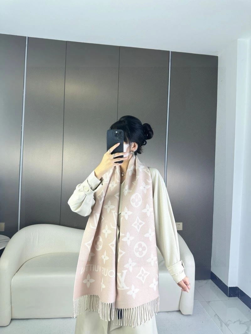 Louis Vuitton Scarf TopPick 270885