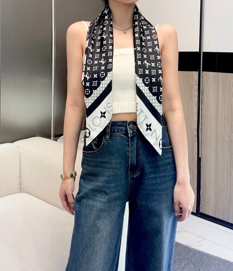 Louis Vuitton Scarf Tailored 270870