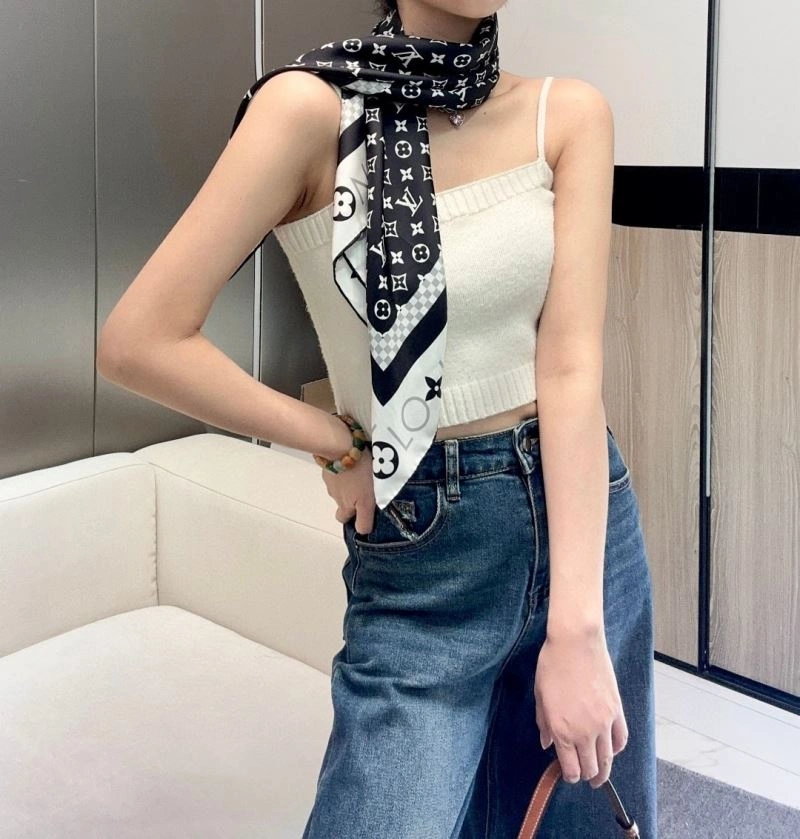 Louis Vuitton Scarf Tailored 270870