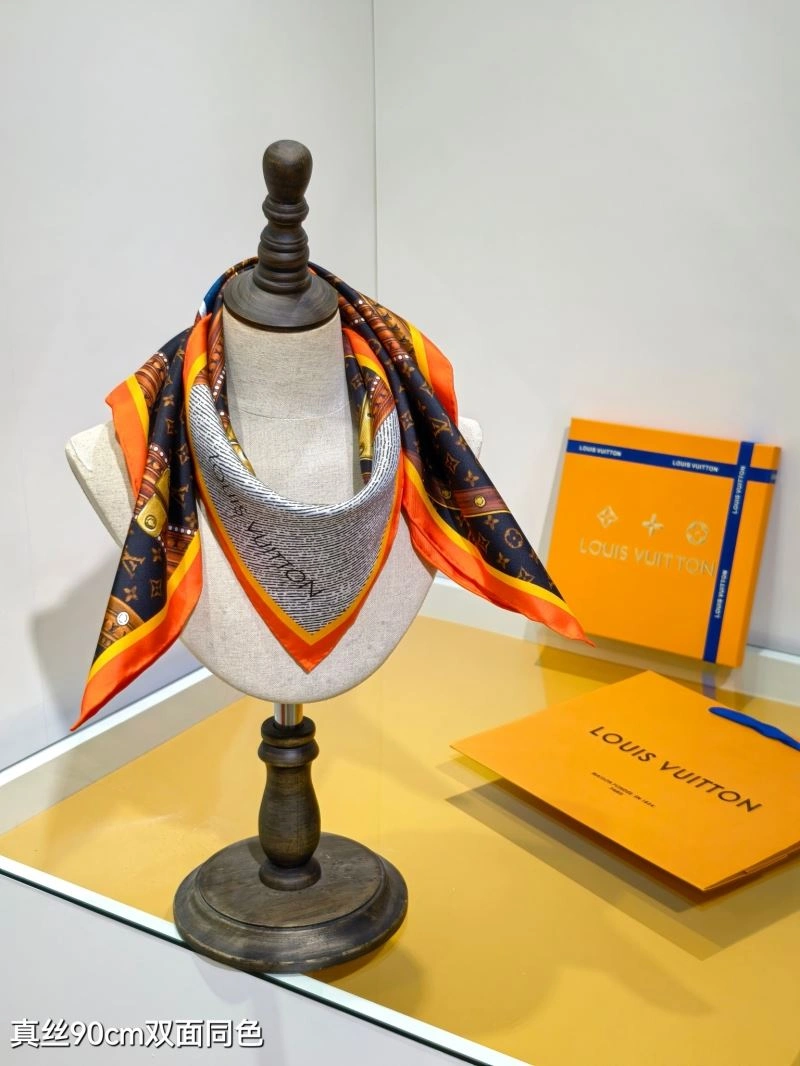 Louis Vuitton Scarf ModernLook 270874