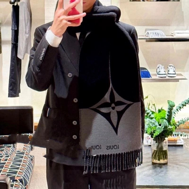 Louis Vuitton Scarf Packable 270886