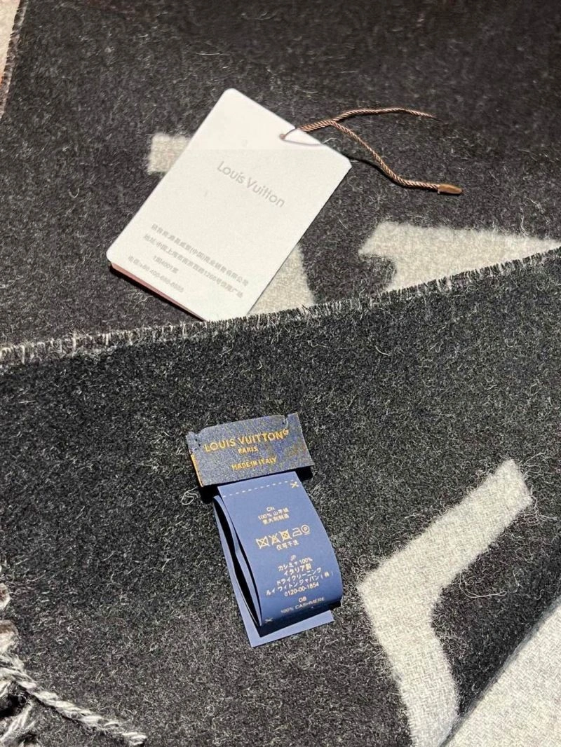 Louis Vuitton Scarf Packable 270886