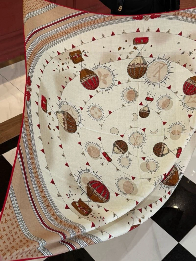 EasyMatch Louis Vuitton Scarf 270862