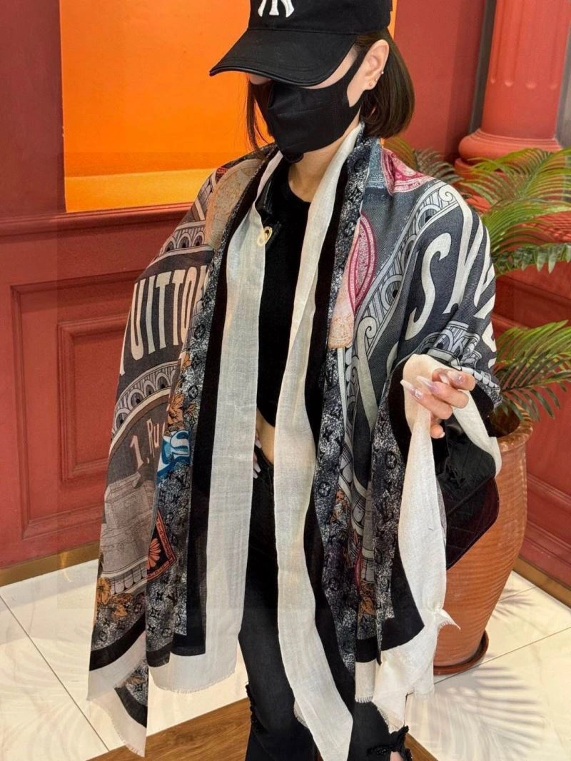 NewStyle Louis Vuitton Scarf 270866