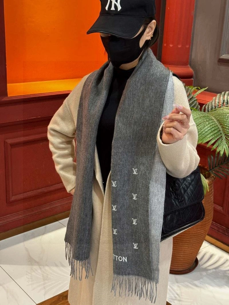 HighPerformance Louis Vuitton Scarf 270865