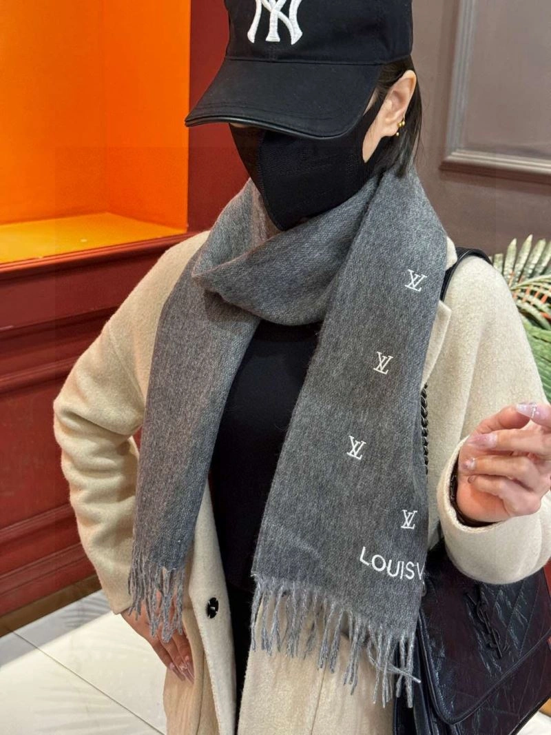 HighPerformance Louis Vuitton Scarf 270865