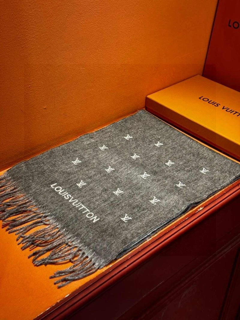 HighPerformance Louis Vuitton Scarf 270865