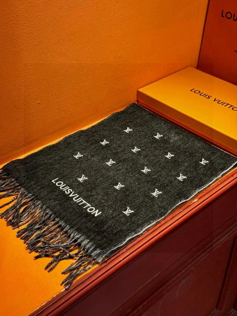 Louis Vuitton Scarf MultiPurpose 270877