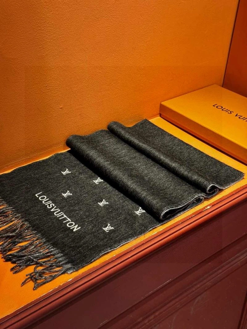 Louis Vuitton Scarf MultiPurpose 270877