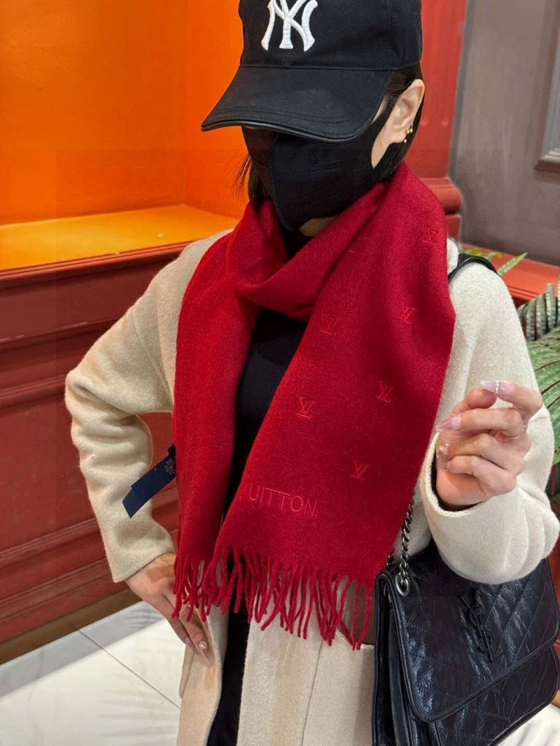 EasyMatch Louis Vuitton Scarf 270869