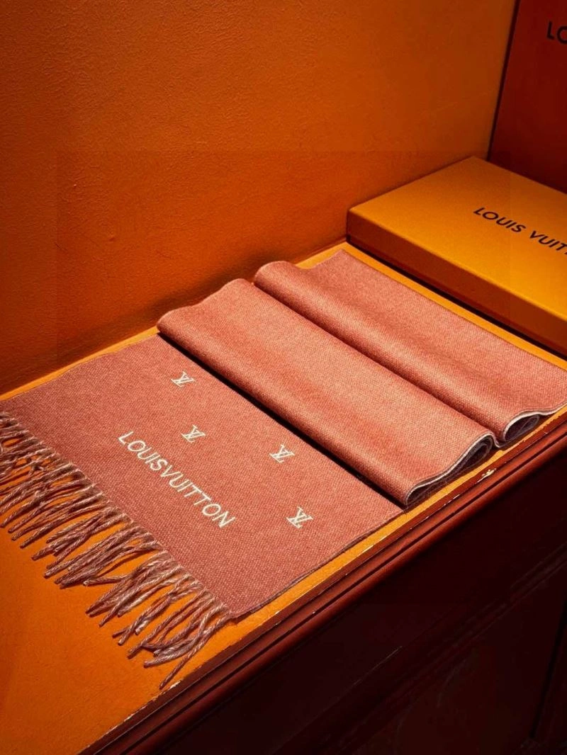 Snug Louis Vuitton Scarf 270863