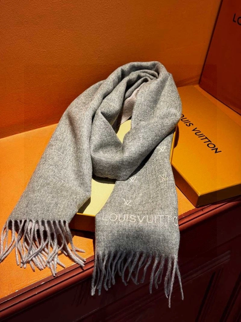Louis Vuitton Scarf Colorful 270860