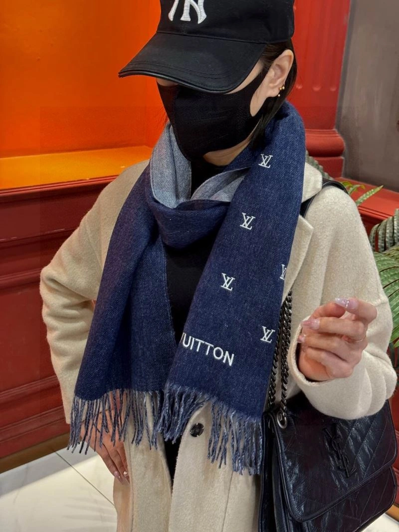 UrbanChic Louis Vuitton Scarf 270859