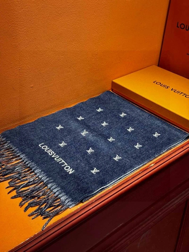 UrbanChic Louis Vuitton Scarf 270859