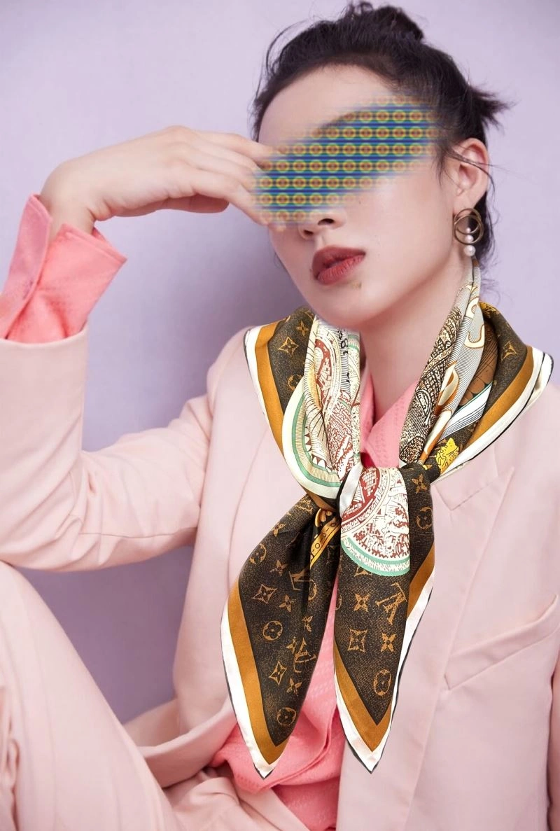 RelaxedFit Louis Vuitton Scarf 270855