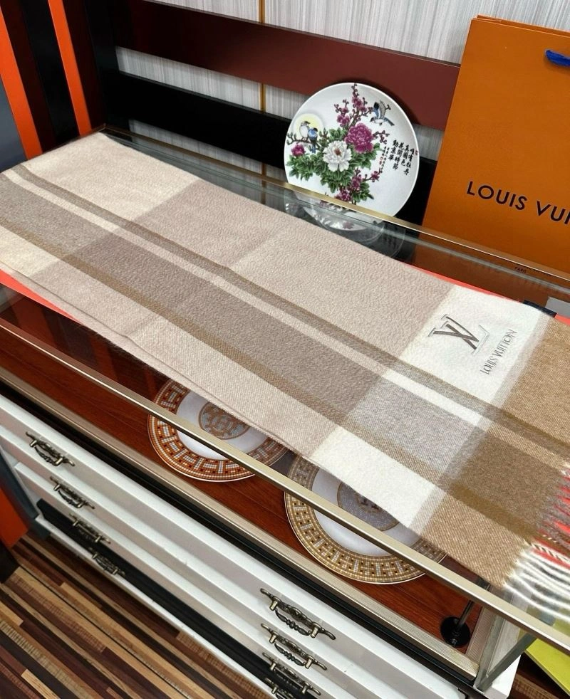 Louis Vuitton Scarf Supportive 270851