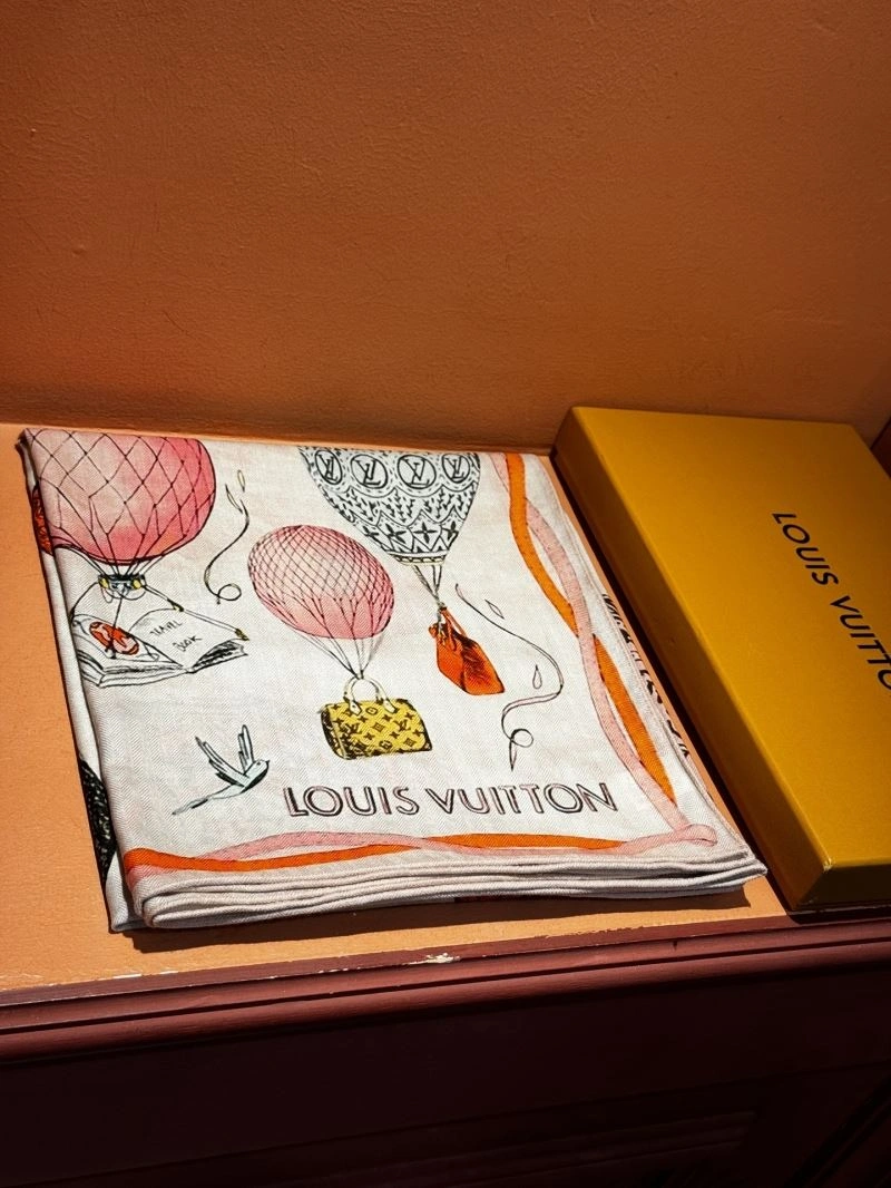 Louis Vuitton Scarf Sleek 271514