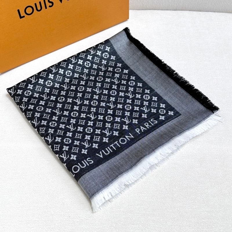 Breathable Louis Vuitton Scarf 271481