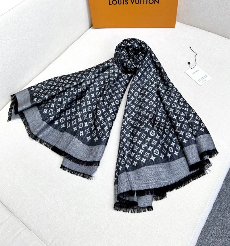 Breathable Louis Vuitton Scarf 271481