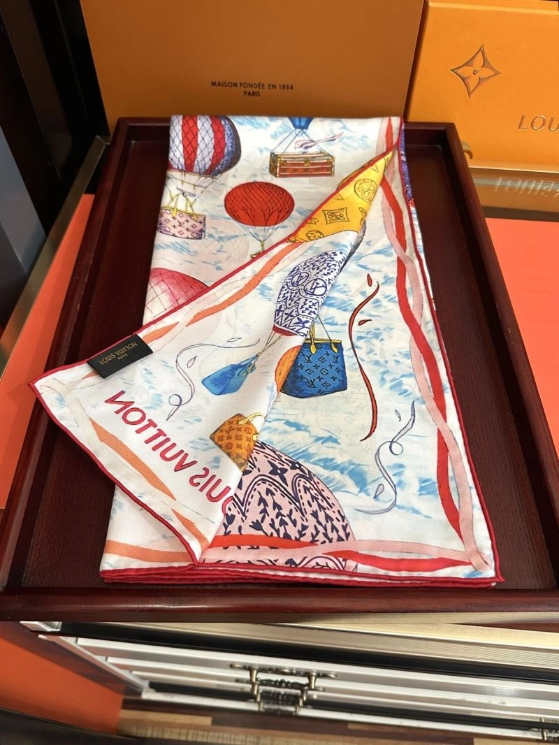 Louis Vuitton Scarf ModernLook 271479