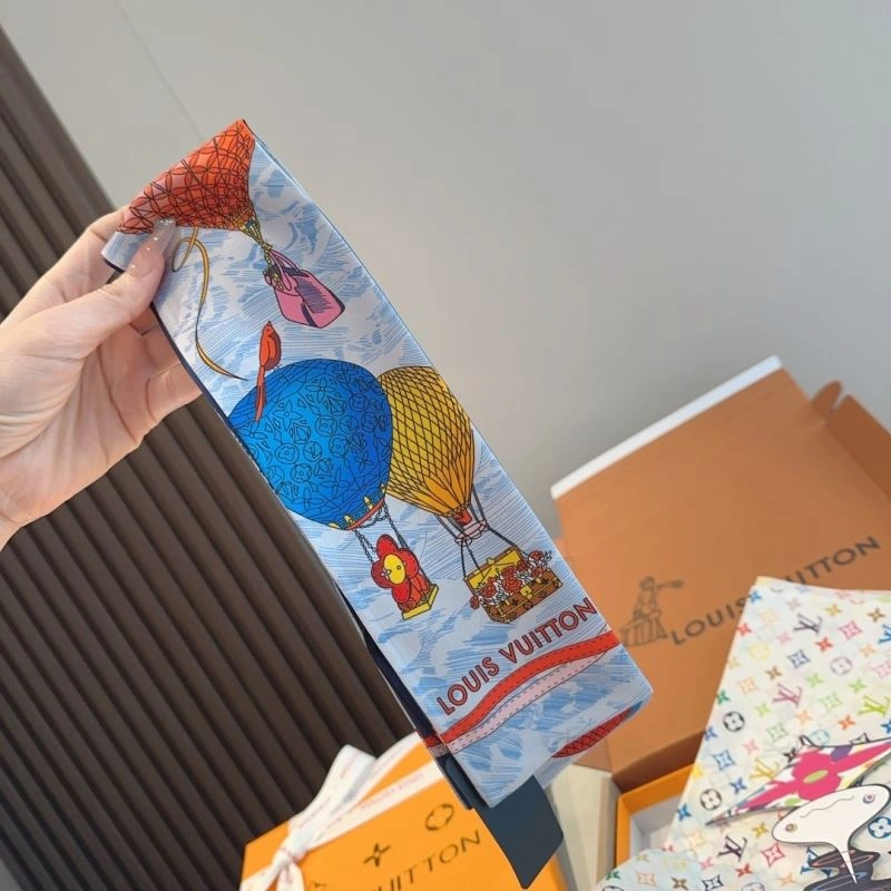 Compact Louis Vuitton Scarf 271466