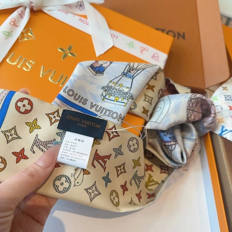 Louis Vuitton Scarf GoAnywhere 271468