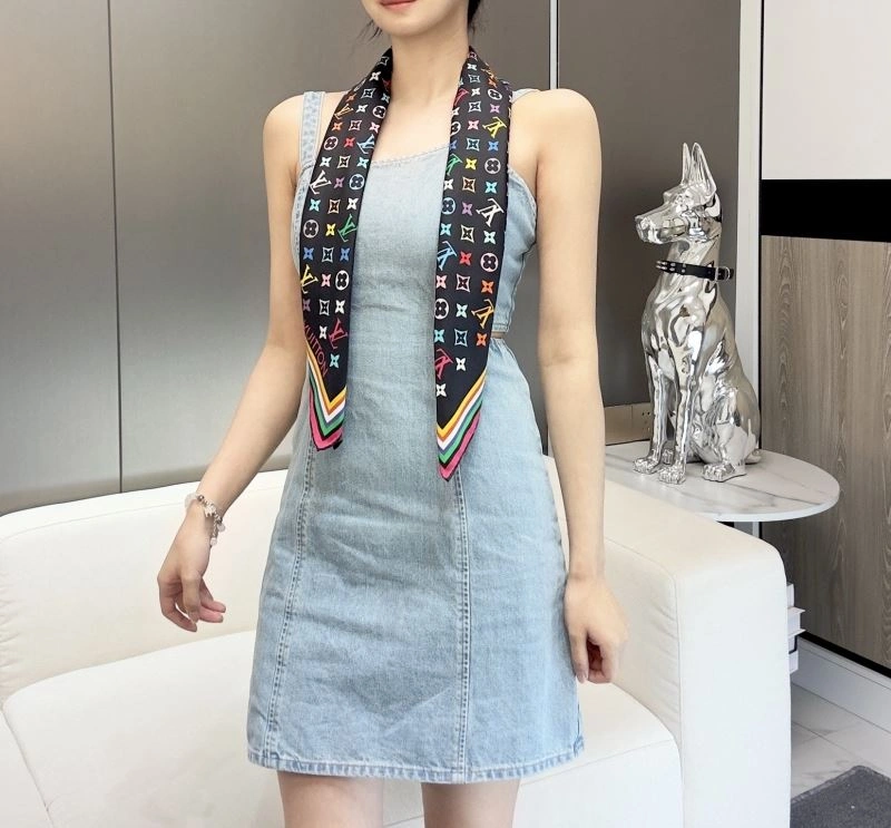 Contemporary Louis Vuitton Scarf 271477