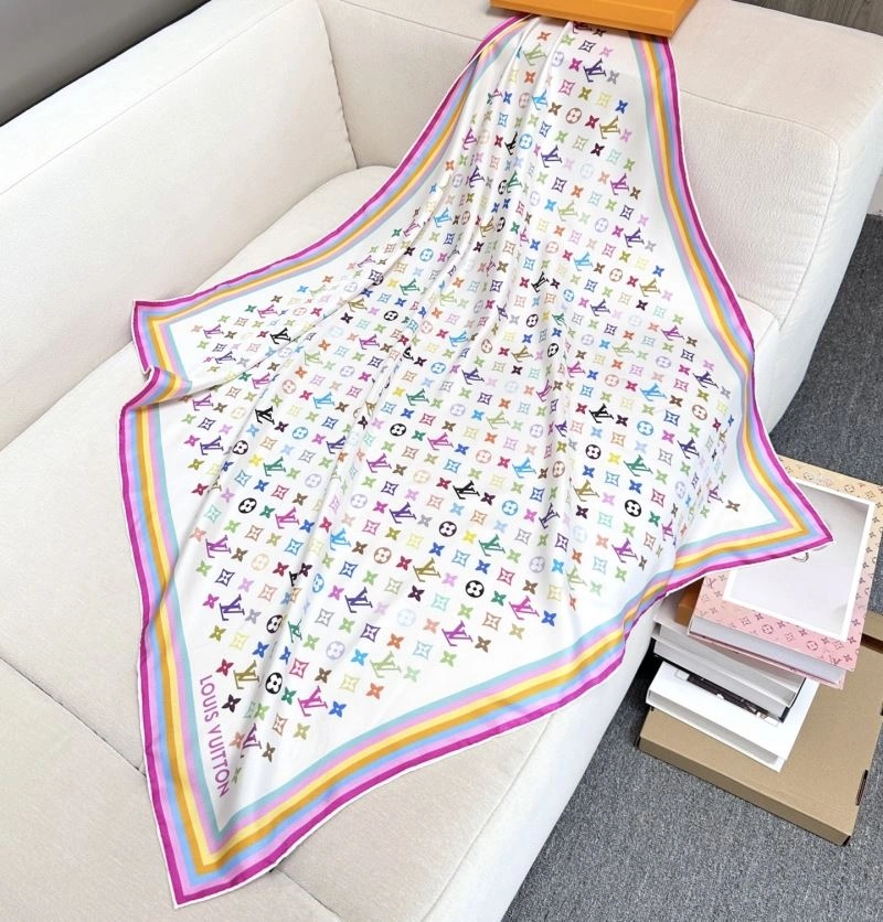 Lightweight Louis Vuitton Scarf 271469