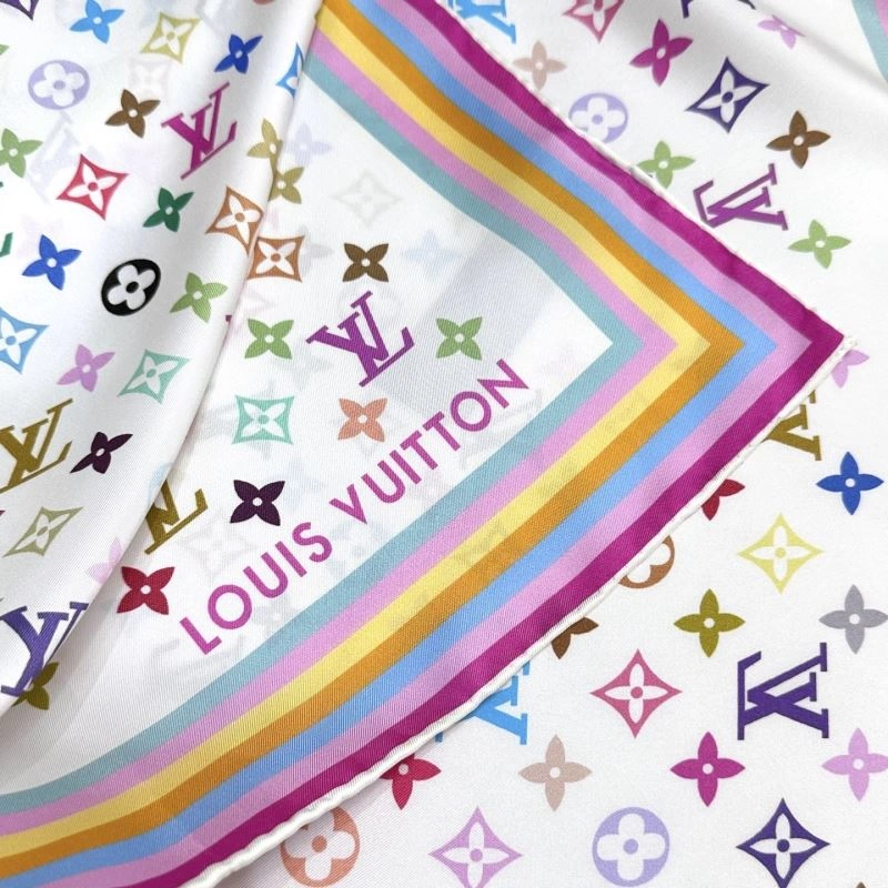 Lightweight Louis Vuitton Scarf 271469