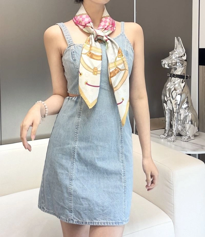Louis Vuitton Scarf Supportive 271459