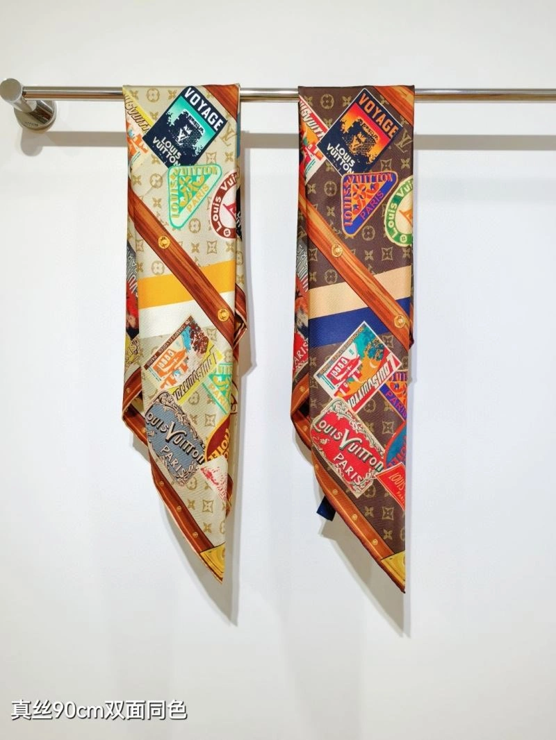 Functional Louis Vuitton Scarf 271456