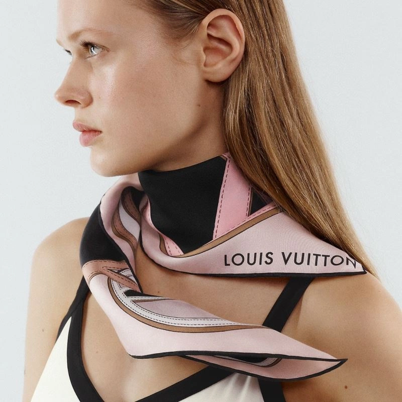Louis Vuitton Scarf Refined 271411