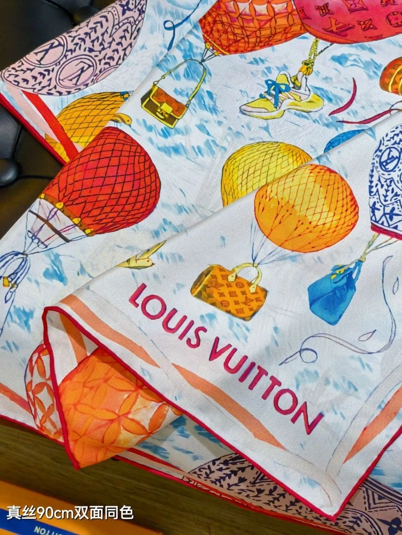 Versatile Louis Vuitton Scarf 271420