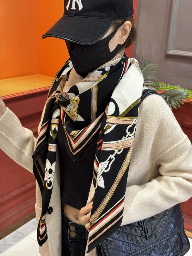 Louis Vuitton Scarf SunProtective 271418