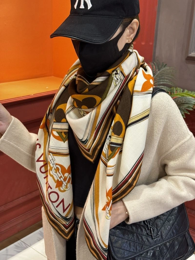 Louis Vuitton Scarf ZipUp 271427