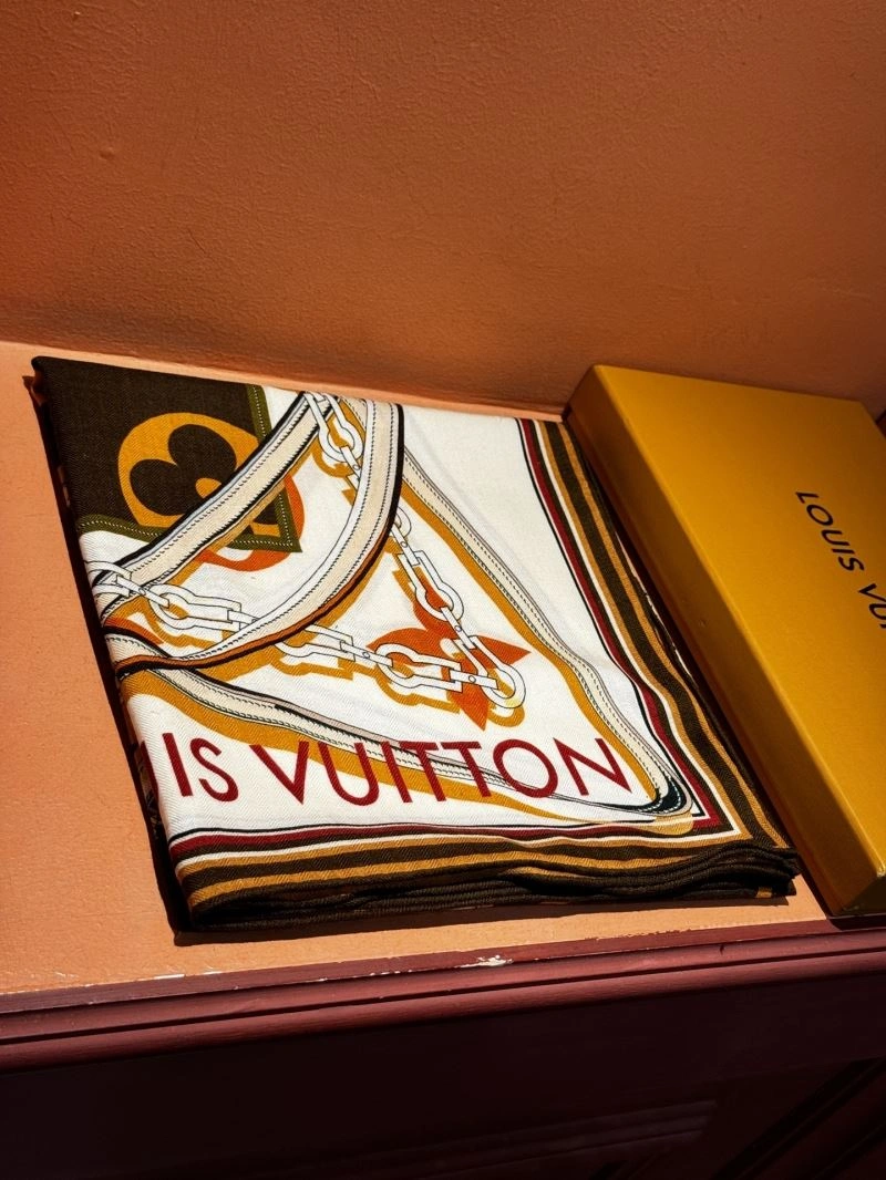 Louis Vuitton Scarf ZipUp 271427