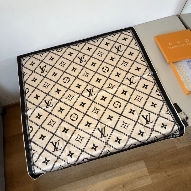 Louis Vuitton Scarf EyeCatching 271415