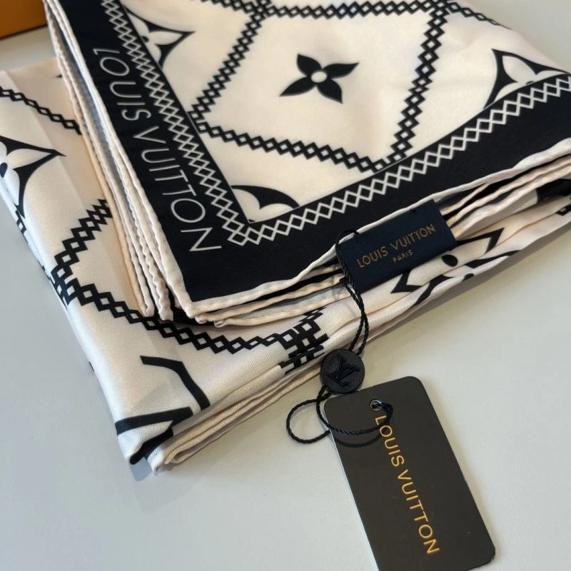 Louis Vuitton Scarf EyeCatching 271415