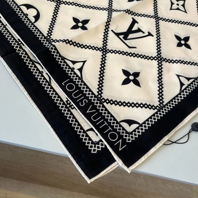 Louis Vuitton Scarf EyeCatching 271415