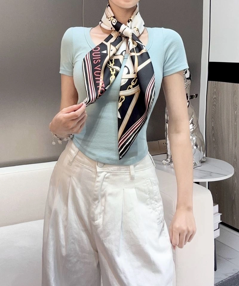 Sustainable Louis Vuitton Scarf 271401