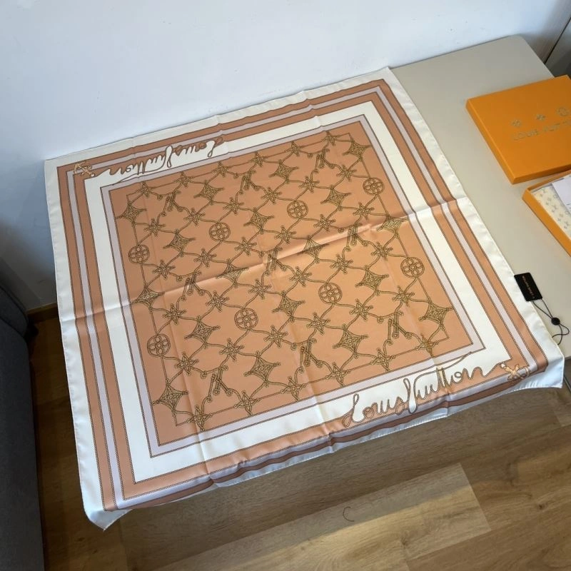 Louis Vuitton Scarf MultiPurpose 271380
