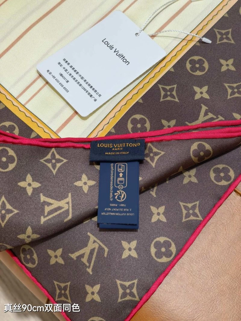 Seasonal Louis Vuitton Scarf 271387