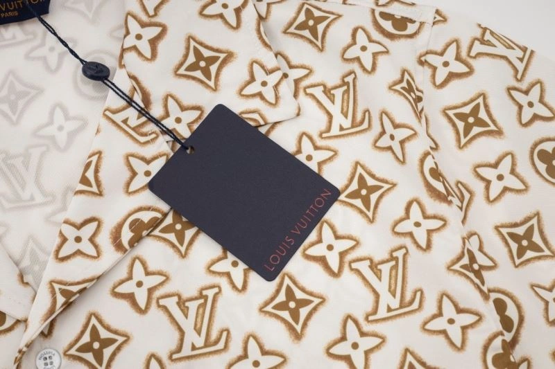 Louis Vuitton Shirts Elegant 138616