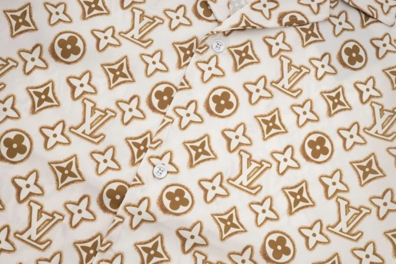 Louis Vuitton Shirts Elegant 138616