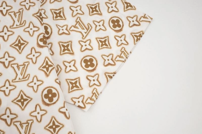Louis Vuitton Shirts Elegant 138616