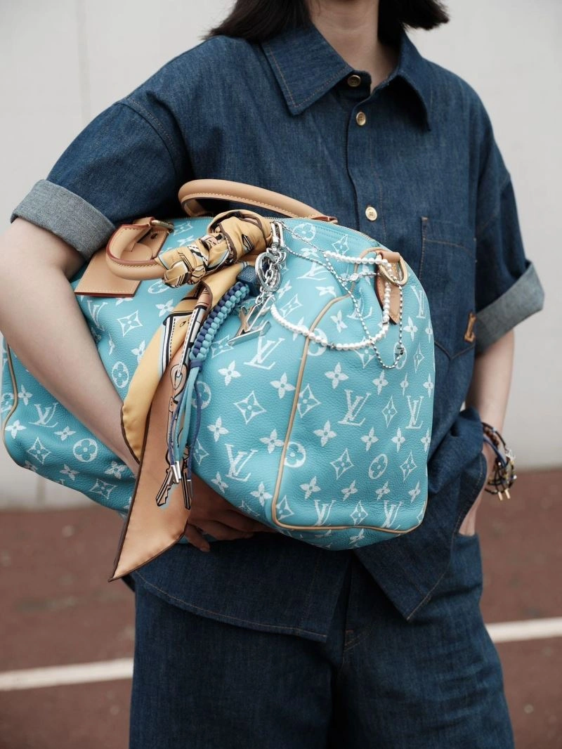 Louis Vuitton Shirts Unisex 138599