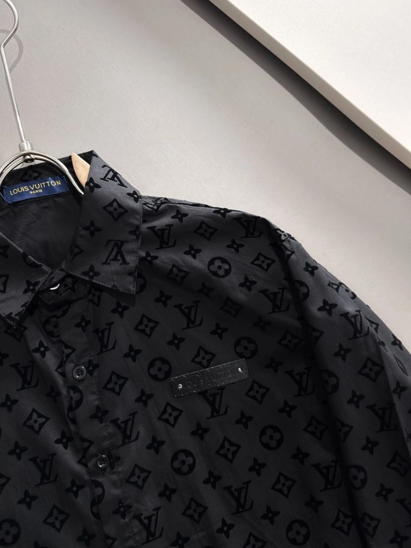Louis Vuitton Shirts TimelessDesign 138566