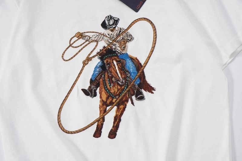 NewStyle Louis Vuitton Shirts 130337