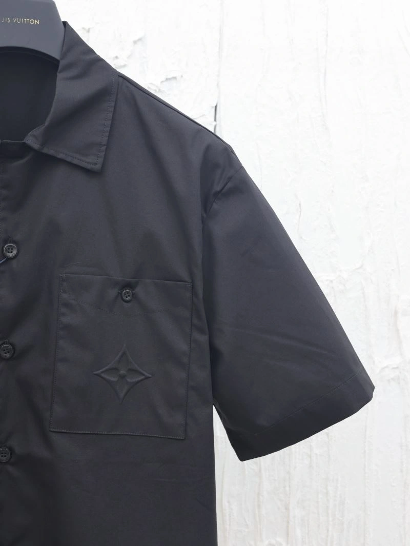 Affordable Louis Vuitton Shirts 138569